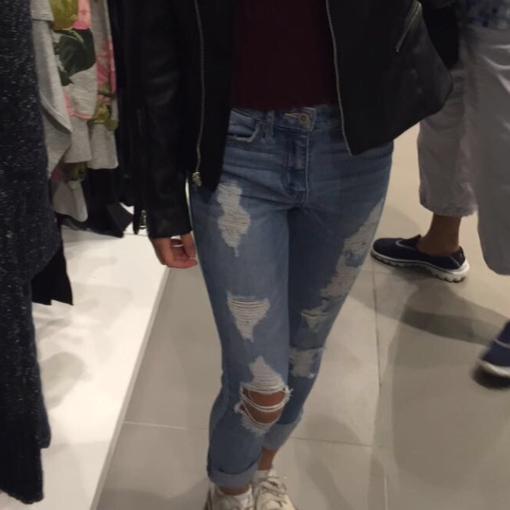 Hollister Mid Rise Destroyed Jeans